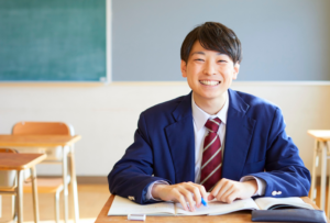 笑顔の男子生徒